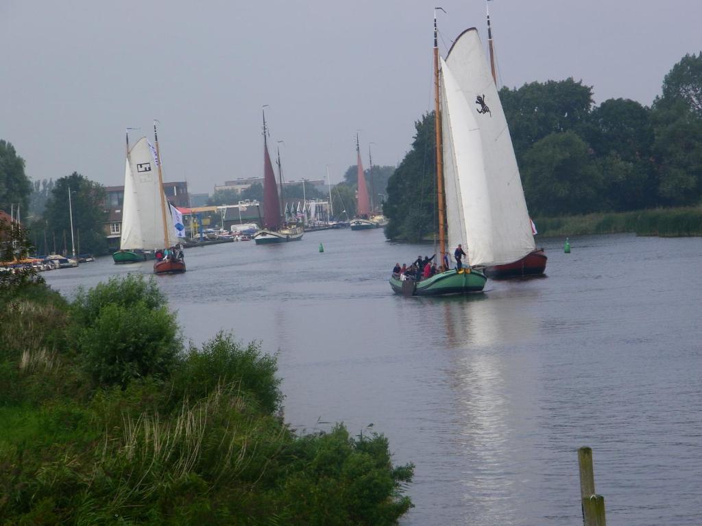 Buitenplaats T Ges Sneek Exterior photo