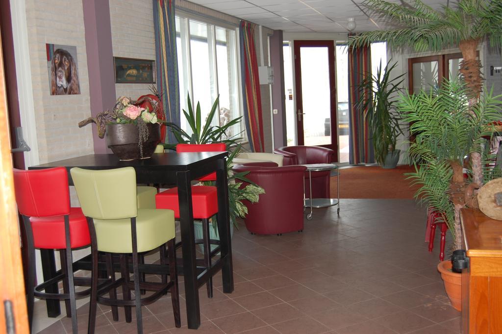 Buitenplaats T Ges Sneek Exterior photo