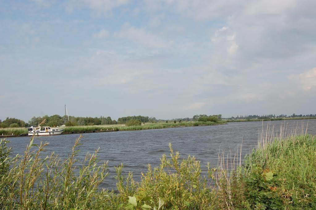 Buitenplaats T Ges Sneek Exterior photo